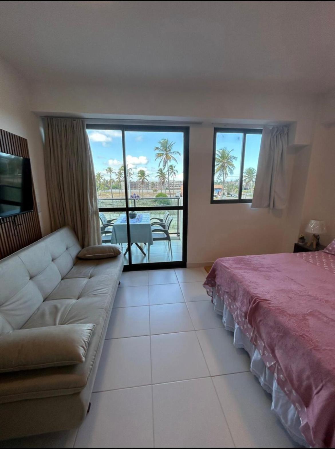 Mana Beach, A 211 *